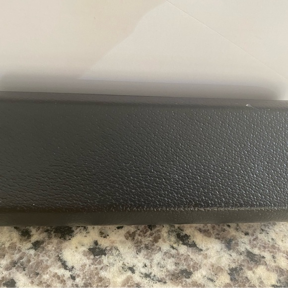 Authentic Burberry Sunglasses - Picture 7 of 9